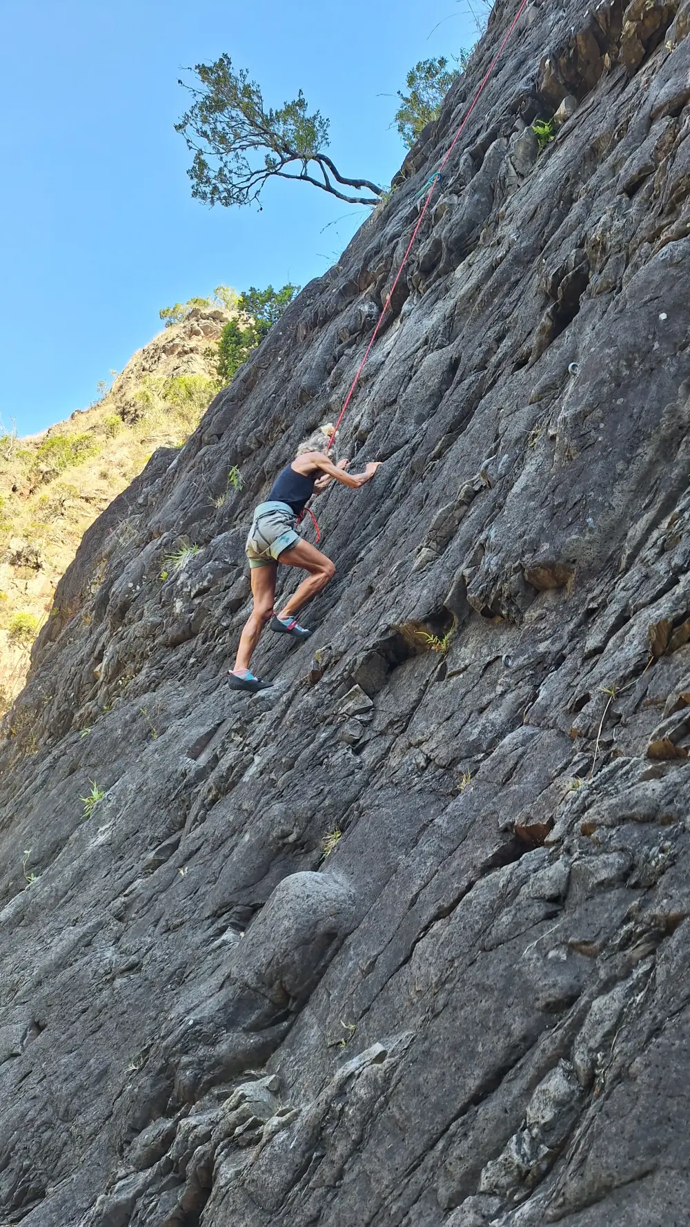 Escalade en extérieur dans les Pyrénées-Orientales (1)
